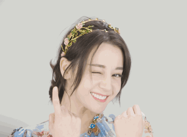 迪丽热巴 迪丽热巴新年妆容真太精致了！4个技巧！让你走亲访友大方又气质。