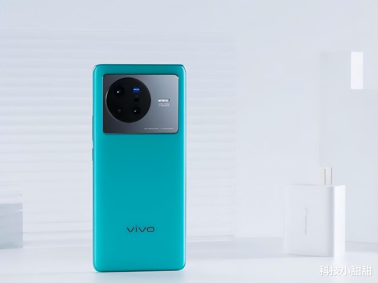华为荣耀|同样都是天玑9000，荣耀70Pro+和vivo X80到底该怎么选？