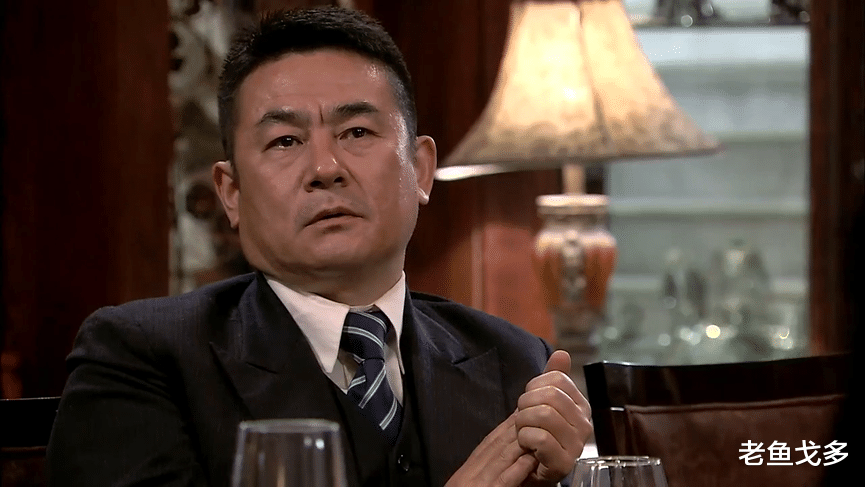 悬崖|《悬崖》中周乙的最大遗憾在于没有处理好与鲁明的关系