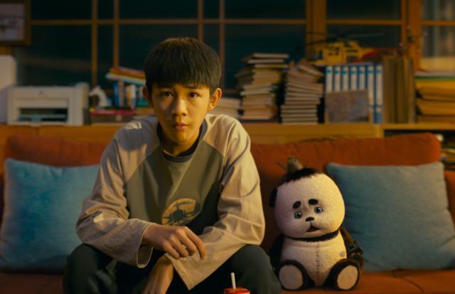 上映第一天2597万，央媒就评《外太空的莫扎特》：黄渤，不满足