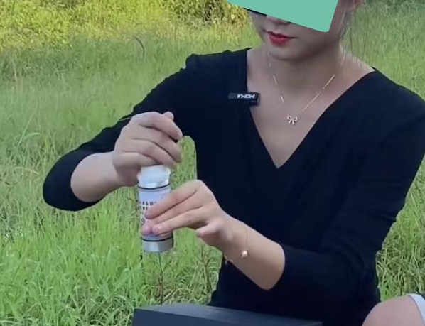 空军|男子带女秘书去钓鱼,要求她挂鱼饵遭拒绝:不在我的职责范围内