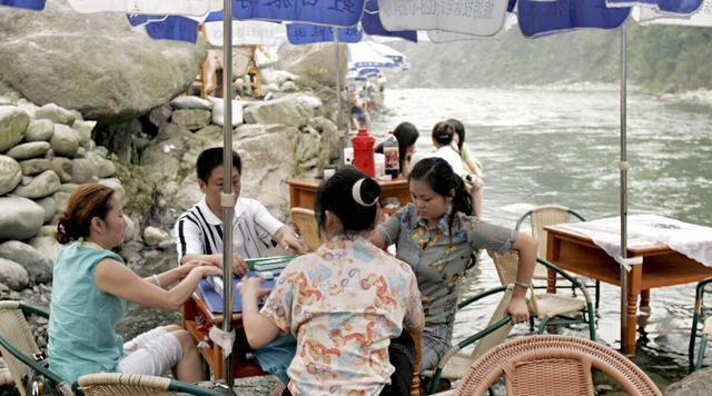 饵料|娶妻不娶打牌女,选夫不选钓鱼男,这种说法靠谱吗?其实有些道理