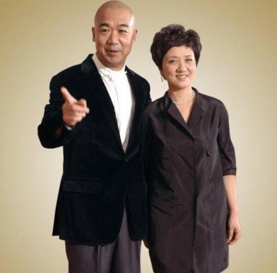 邓婕|64岁的邓婕，分手协议成她一生的痛，养女长相越长越像张国立