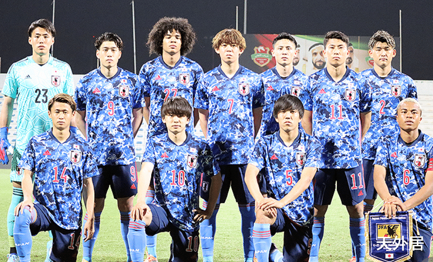 日本队|差距拉大！国足耻辱夜日本队又夺一冠，“以小打大”碾压诸强