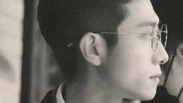 张一山|张一山“塌房”了？圈内人士透露已删镜头，微博三个月没近照