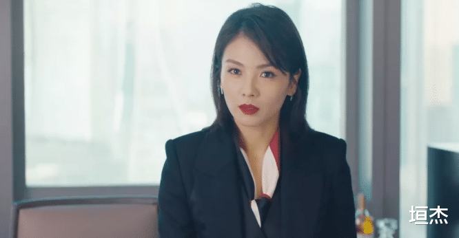 姚晨|“职场拽姐”不要硬演,看这6位女星告诉你,啥叫霸气侧漏