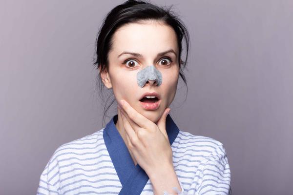 疾病|挤鼻头时出现的白色物质是什么?该如何清理?一文科普分析