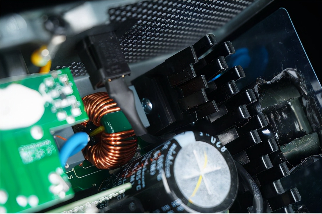 评测|拥有铂金实力的金牌电源,先马黑钻1000W电源拆解评测