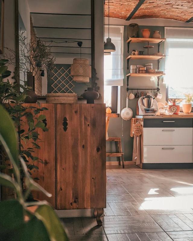 30岁波兰女主家,没有贵重物品但自然温暖,网友:身心变得平静