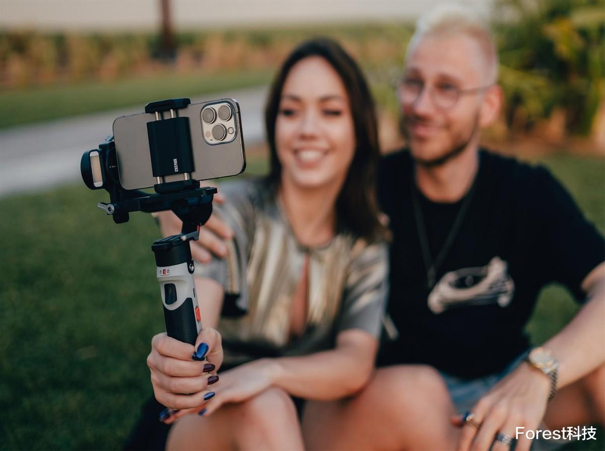 云台|用旗舰手机拍高质量短片不可或缺的最佳伴侣——智云云鹤M2 S