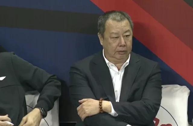 浙江男篮|浙江男篮险胜青岛，刘维伟点评第一次这么简单，采访草草收场！
