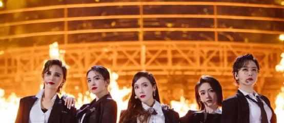 陈小春|10位明星发腮前后,李易峰下颌角变宽,赵丽颖咬肌变大