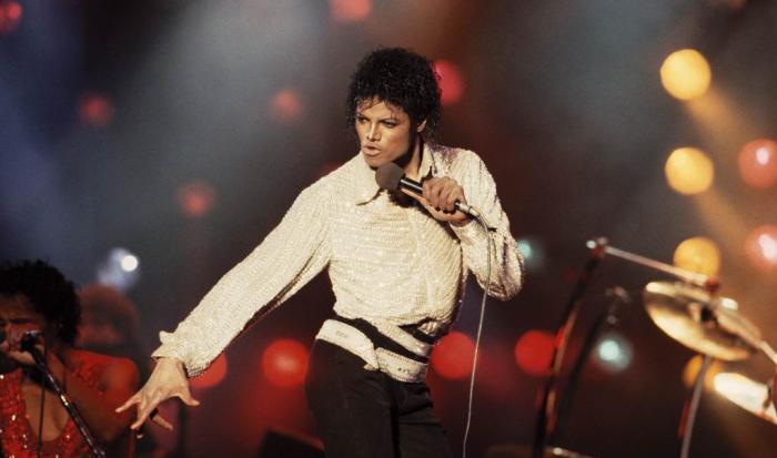 演唱会|演唱会前5天突然离世，售卖出的百万张票却没人退票，世界歌坛也仅此一人