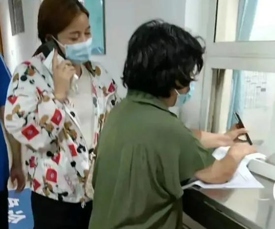 杜新枝|杜新枝发近态被网友指责，网友暴露一件事令全网嘲讽：前车之鉴！