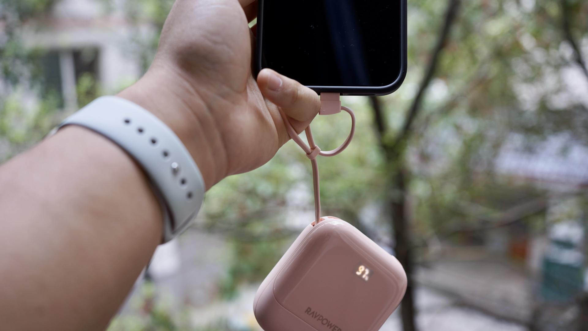 充电宝|短途出门续航神器——RAVPower自带线充电宝