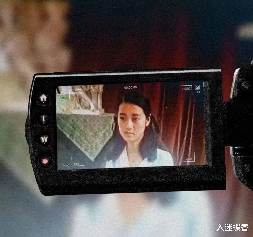 狙击|46岁马伊琍曝新恋情? 被富豪搂进怀里甜笑似少女