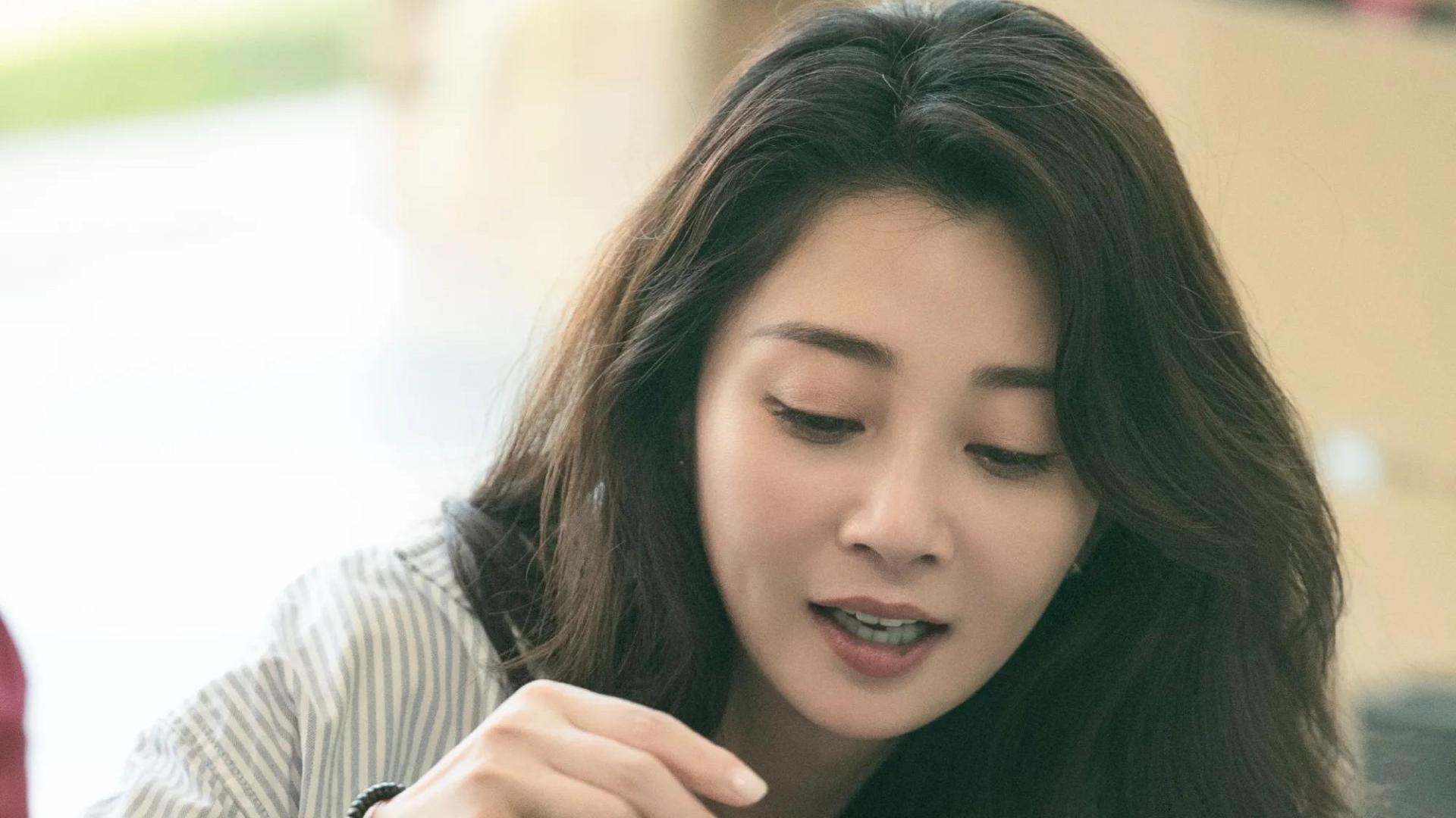 殷桃|殷桃的坎坷情路：六段情史都成空，43岁仍单身的她在追求什么？