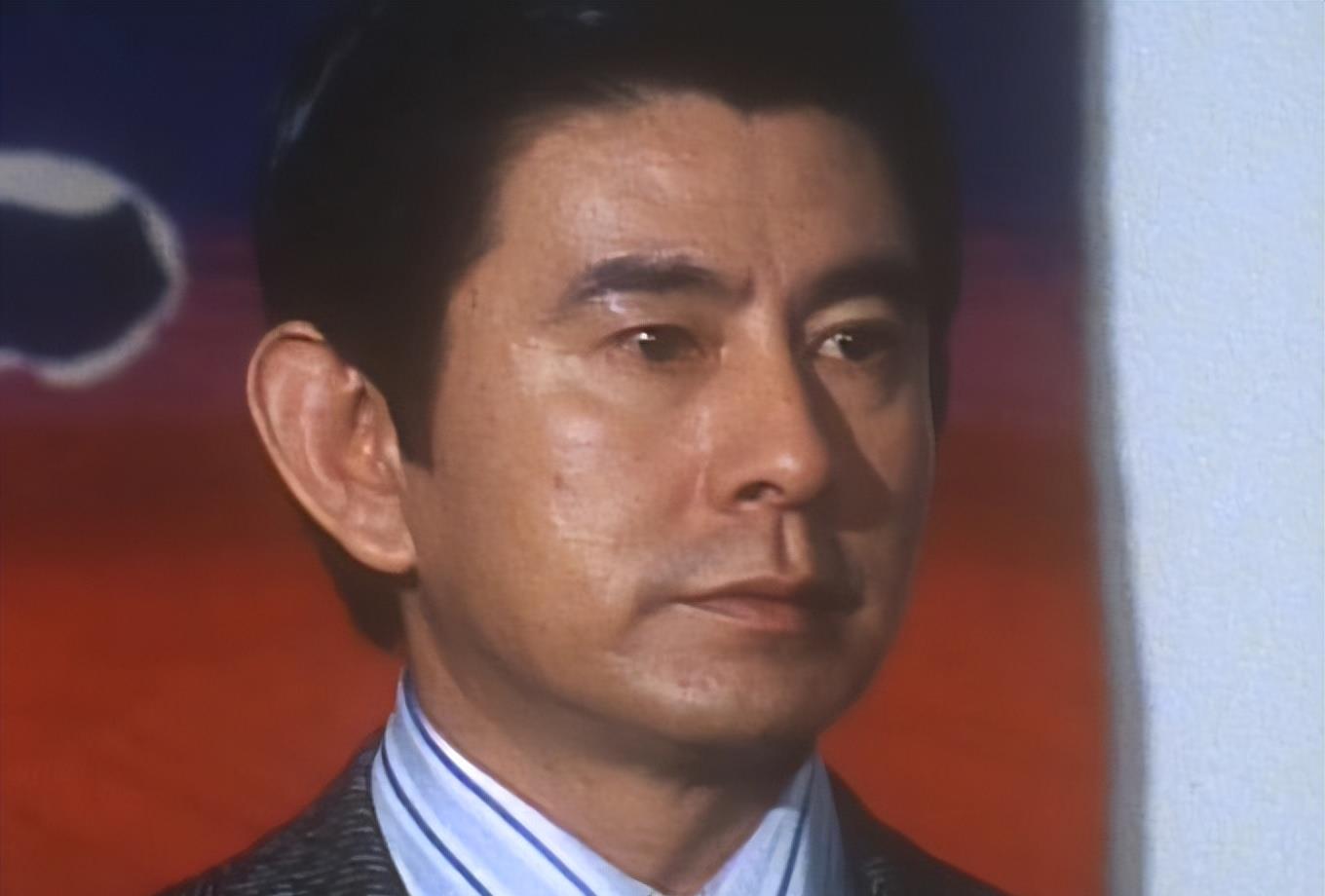 |陪伴妻子40年,83岁弥留之际另娶初恋,他称“我一直想这样做”