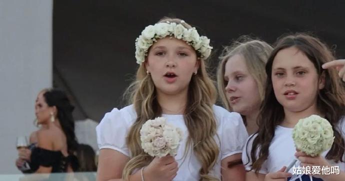 莫妮卡·贝鲁奇|全世界都在等着她长大，结果...就这？？？