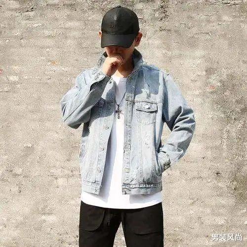 秋季男士的第一款牛仔夹克外套如何搭配