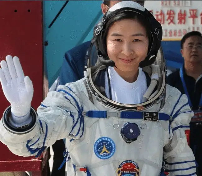 神舟14号发射在即,问天号实验舱也在排队,女航天员可能会是谁?