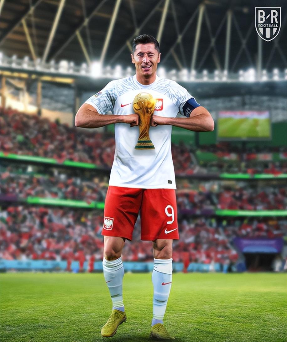 世界杯1-3出局后，莱万遭网暴：滚出国家队！