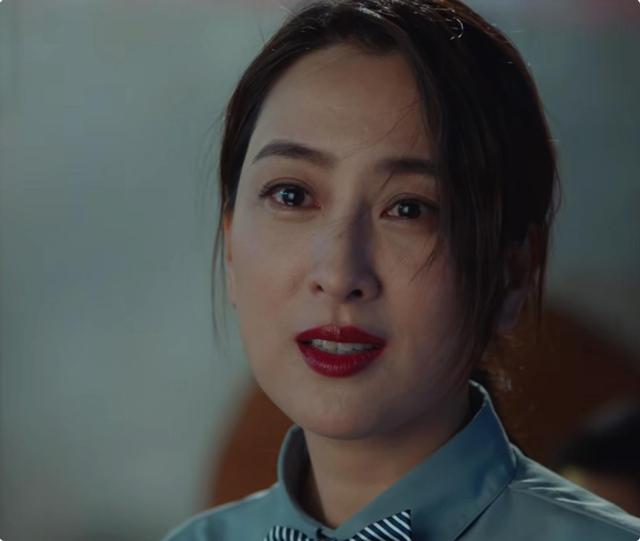 贺顿的小可乐|《贺顿的小可乐》治愈了观众，也得到了很好的口碑，同样出现了质疑声