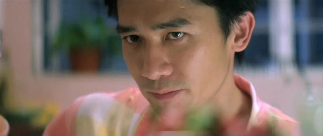 成龙|作为唯一的主角，成龙电影中出现过哪些巨星配角？谁最闪耀？