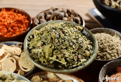 胃炎|豆浆是痛风的“发物”?医生:远离“2黄2绿”,或能避免痛风缠身