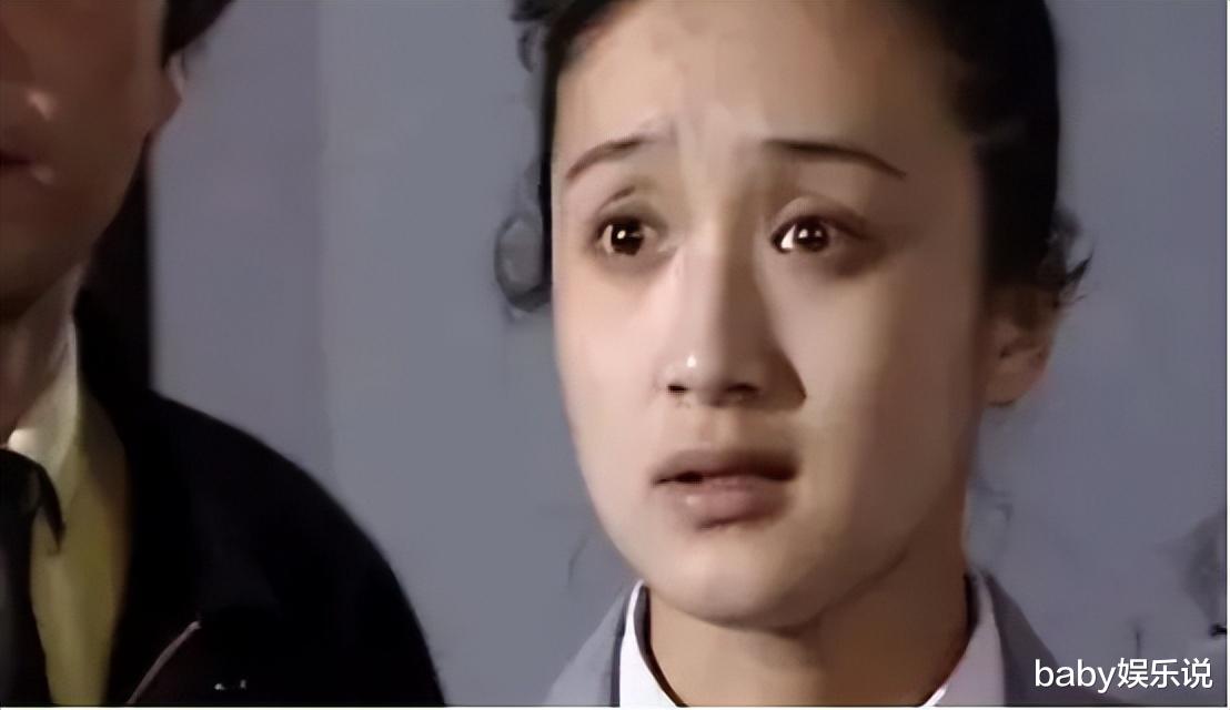 杨昆|杨昆:61岁无儿无女,退休金2500别墅被拍卖,如今过得怎样