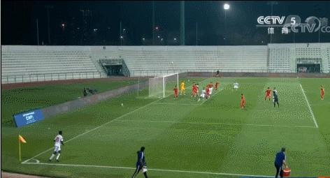 u23|错失扳平良机！迪拜杯U23国足0比1撼负东道主，球迷：拼劲可以