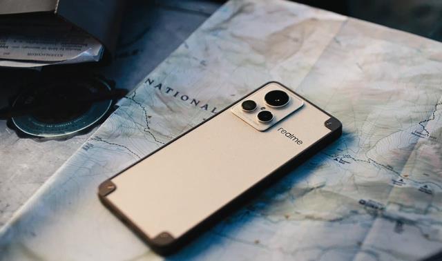 飞利浦·斯塔克|全身黑科技?真我GT2大师探索版配置大曝光,来看看我的详细解读