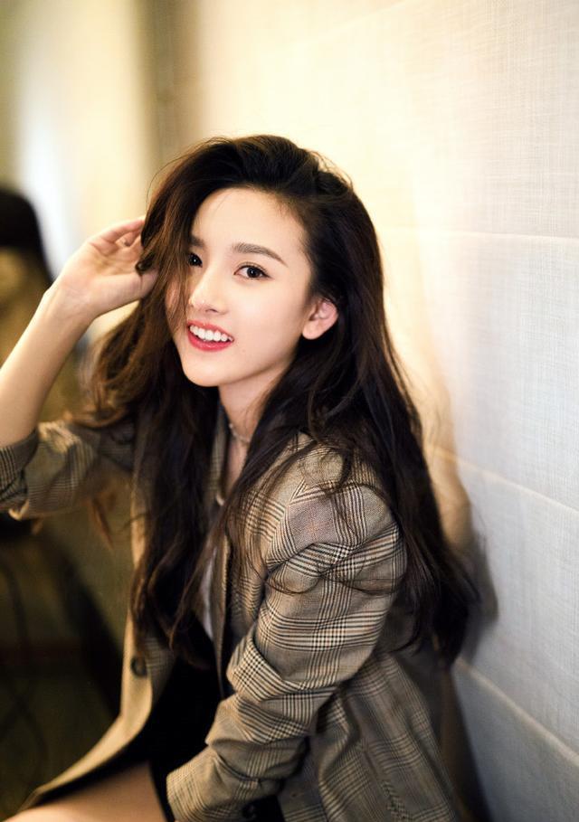 宋祖儿|宋祖儿的漂亮与演技,应该能成为超级女星