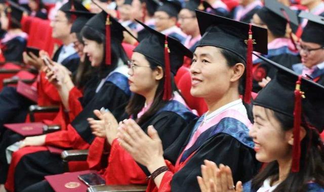 安徽|安徽二本学院火了，给博士140万安置费，高学历的优越令人羡慕