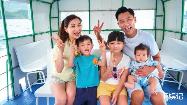 张颖康|TVB艺人张颖康一家四口钓鱼享受亲子乐 一家人享受大自然拍全家福