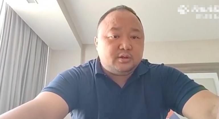 谌龙|谌龙参赛计划被打乱！谈巴黎奥运妻子笑了，石宇奇重获打亚运机会
