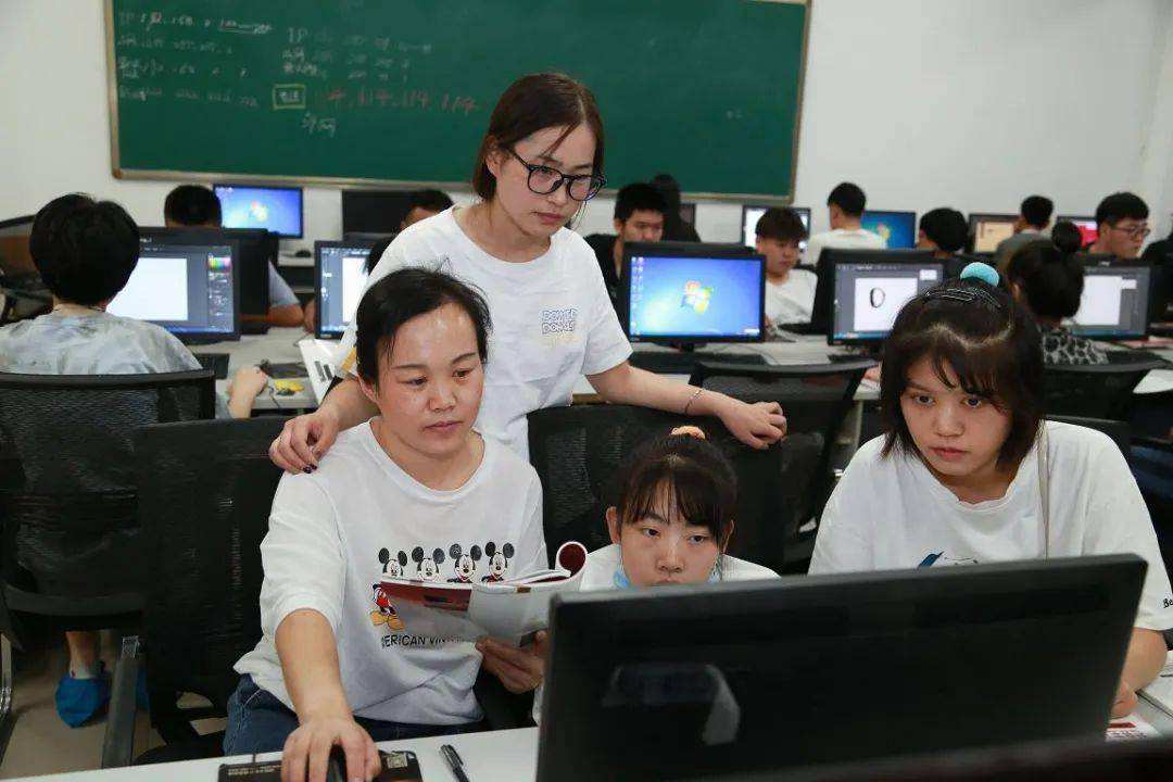 高职院校|高职院校学生隐性职业素养管理遇到的问题