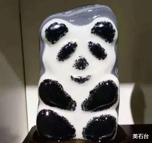 退休后痴迷熊猫石,被骗136万,至今还在做亿万富豪梦
