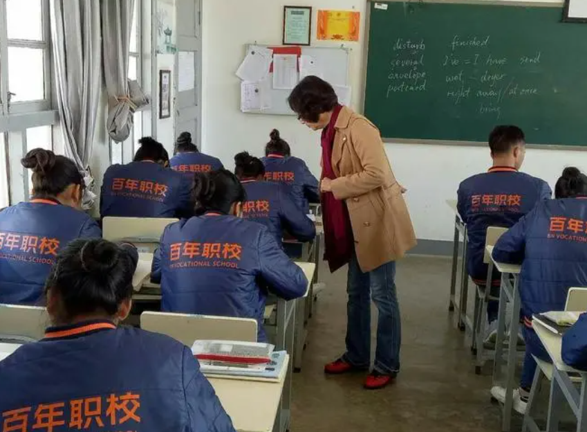 职业教育|“取消职校普及高中”呼声高涨，教育部正式回应，家长们望眼欲穿