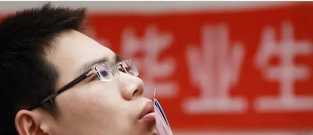|HR这番话打醒了多少人：“我们不招三无学生，再优秀也不要”