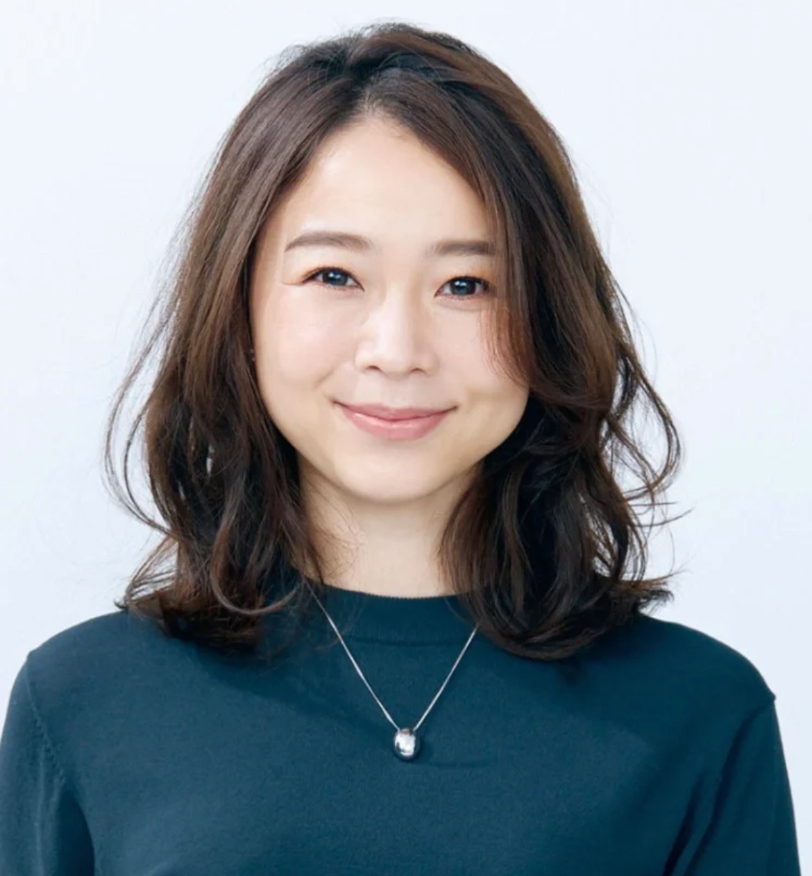 发型 别让丑发型毁了你的气质！50岁女人什么发型该留、什么不该留？