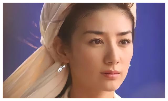 周海媚|靠美貌征服多位男神,56岁的女明星无夫无子:你怎么堕落成这样了