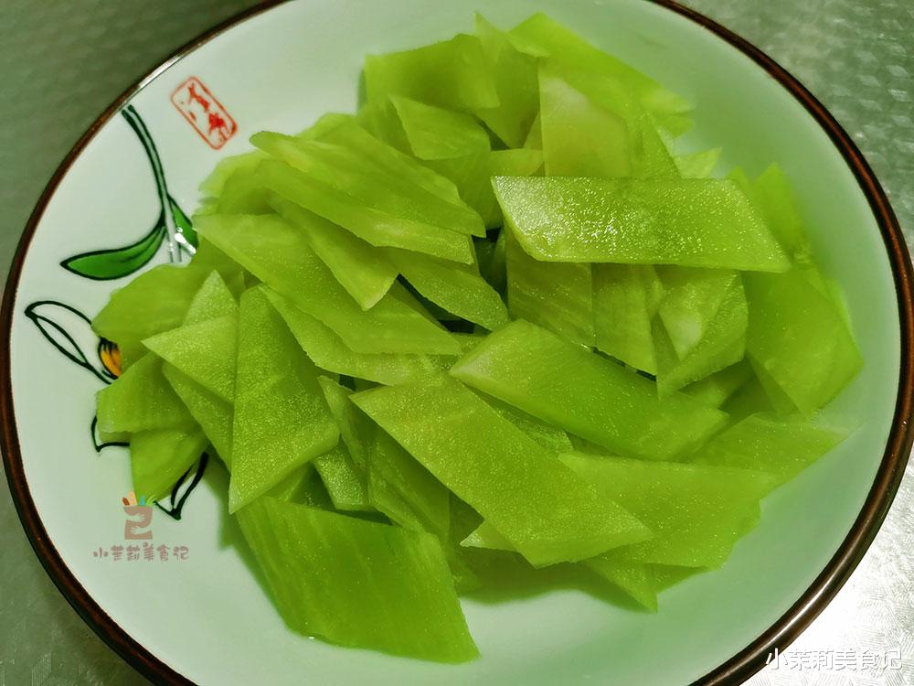 衰老|入伏后，建议中老年：有条件多吃4菜3果，含钾高，手脚有劲不怕热