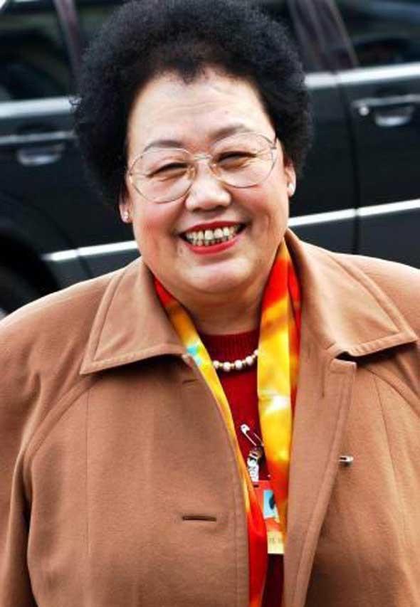 陈丽华|陈丽华和“唐僧”婚后定下4条家规,迟重瑞的脾气到底有多大?