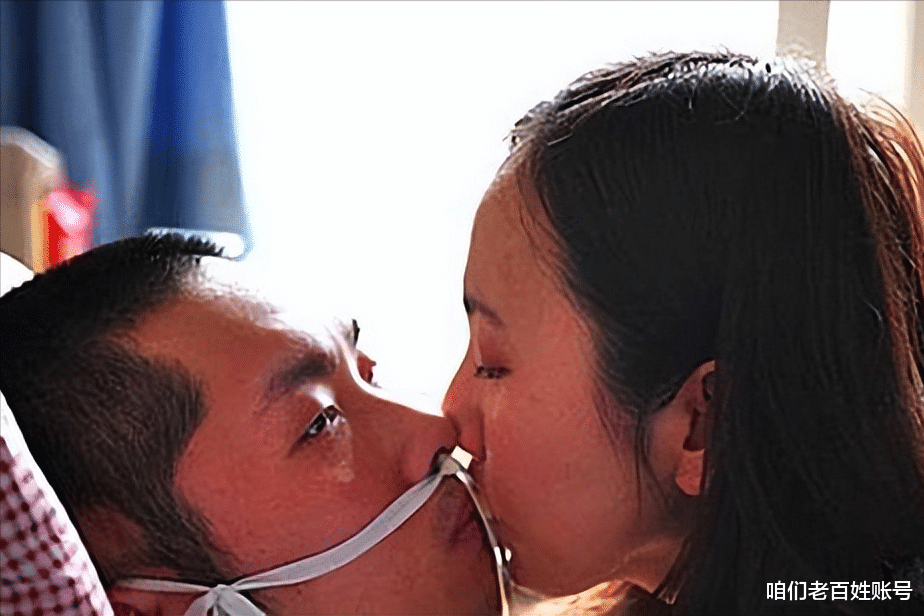两人仅相恋七个月,男友意外变成植物人,女友却不离不弃照料四年