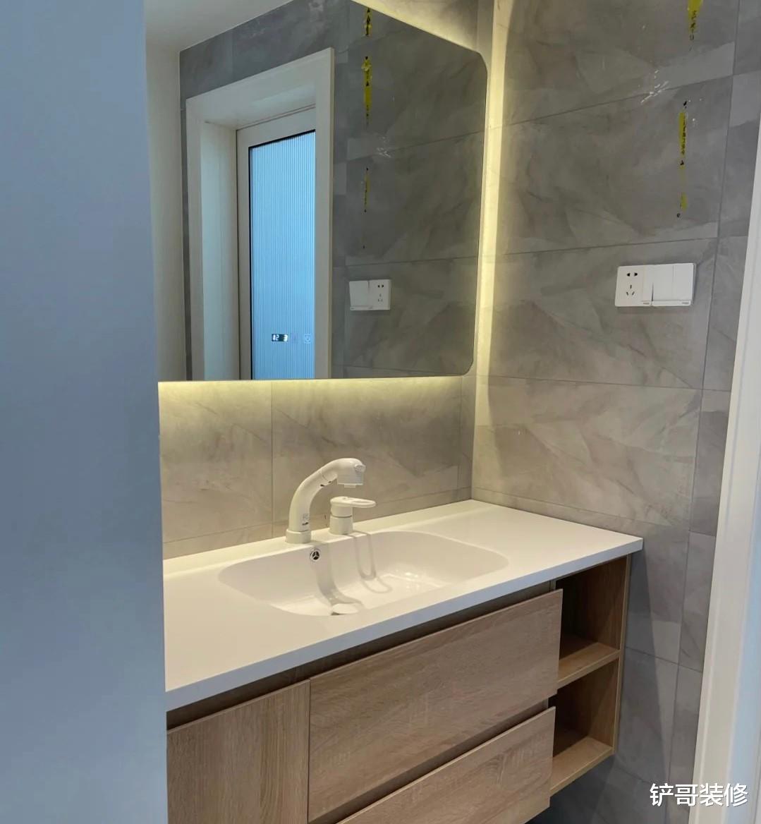 日本卫生间太有看头!看着相差无几,实则处处都是心机!