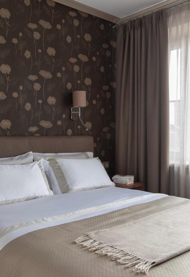 夫妻二人的 60平住宅,“丑”地板也可以搭出素雅气质感