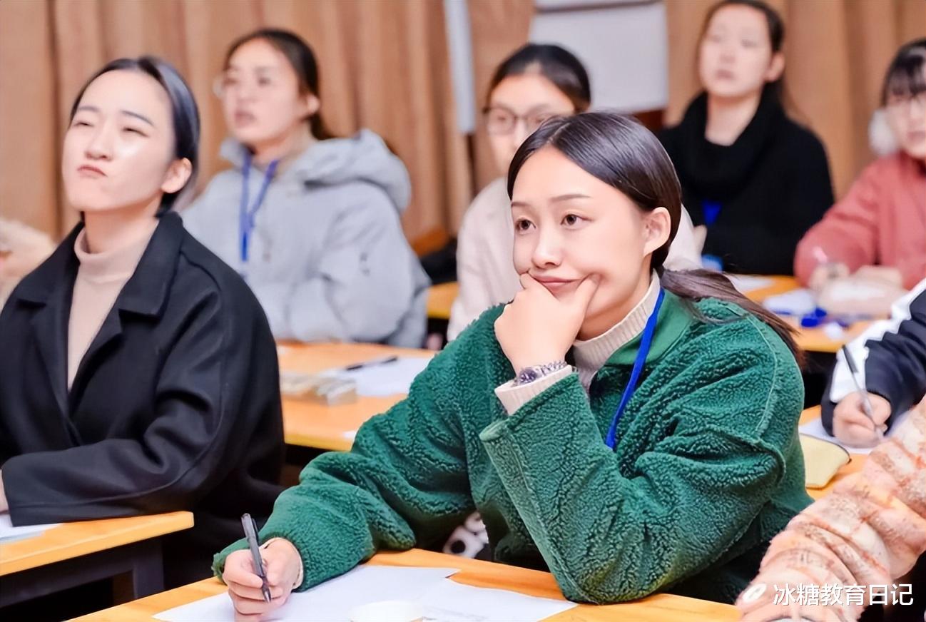 教学|“非师范生不得从教”呼声不断,有关部门回应,师范生奔走相告