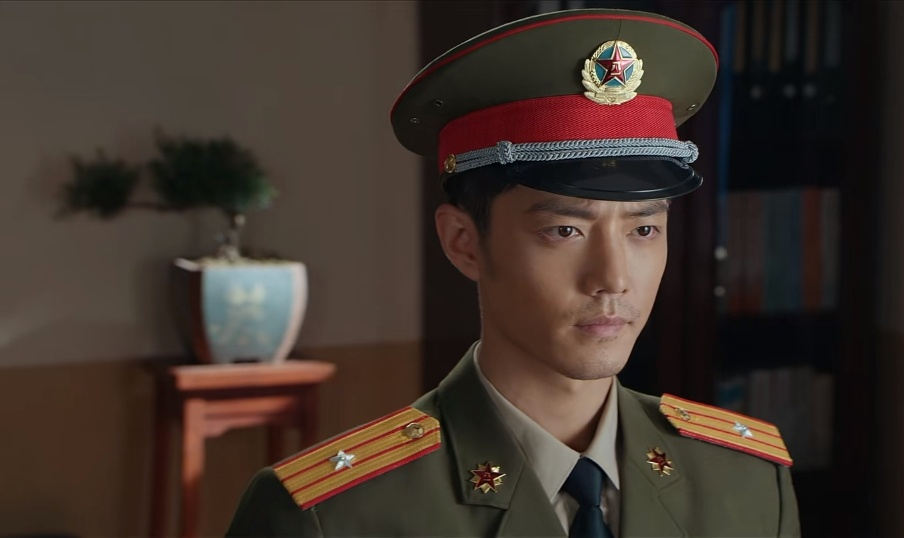 顾一野|顾一野被排挤的原因太讽刺!角色名字暗示结局,最后下课的是师长