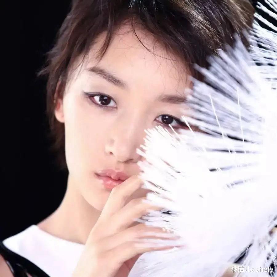 美甲 谭松韵、杨超越都在画的“倒置眼妆”，周冬雨同款肿泡眼画也清透自然
